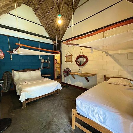Bikini Hotel & Pool Palomino Bagian luar foto